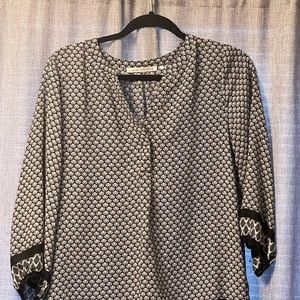 3/4 Sleeve Black Patterned Blouse